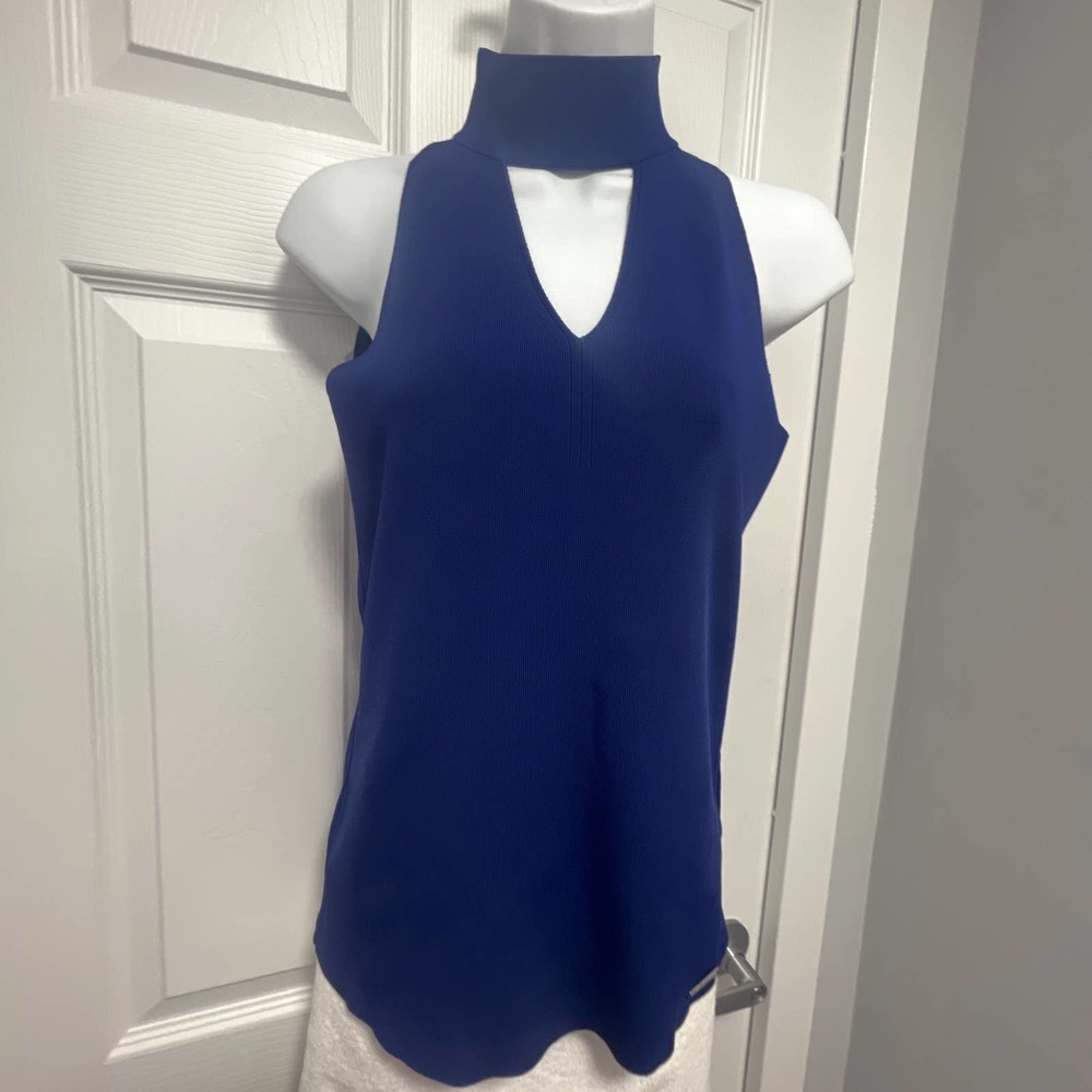 SALE!!! Michael Kors top  size M Sleeve Cold-Shoulder
